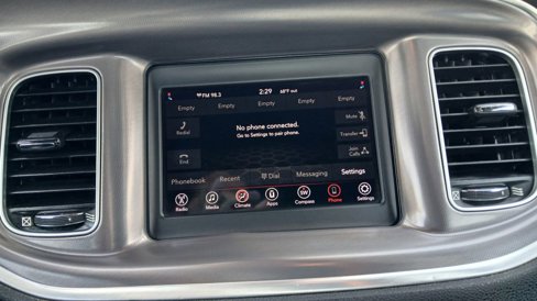 Used 2019 Dodge Charger SXT image 14