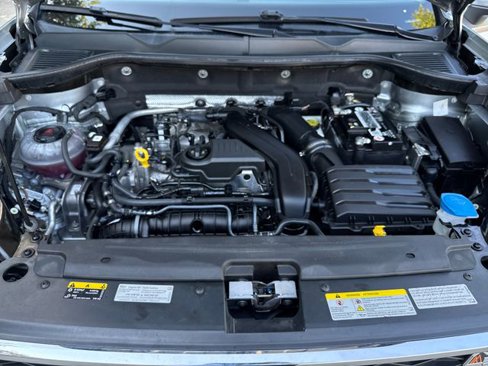 Used 2022 Volkswagen Taos SE image 22