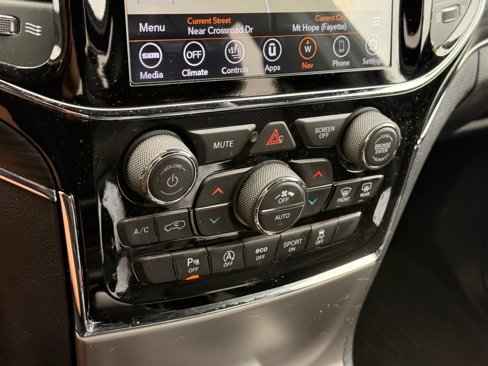 Used 2020 Jeep Grand Cherokee Limited image 19