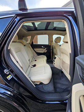 Used 2020 Audi Q5 e Premium w/ Convenience Package image 11