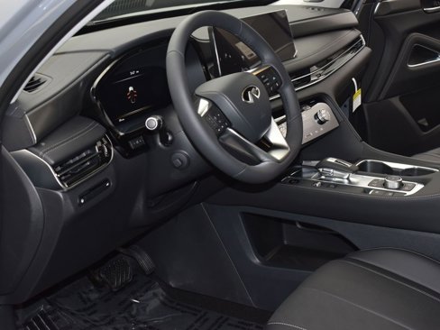 New 2026 INFINITI QX60 Luxe w/ Family Package image 7