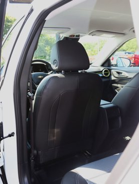 New 2025 Chevrolet Trax LT w/ Driver Confidence Package image 18