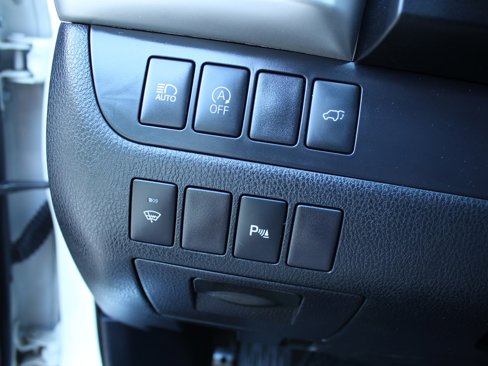 Used 2017 Toyota Highlander Limited image 25