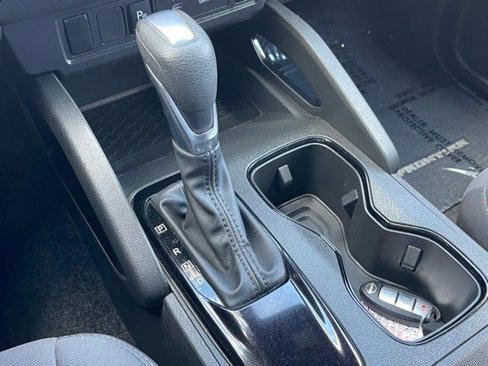 Used 2023 Nissan Frontier SV w/ Midnight Edition Package image 14