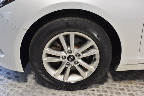 Used 2017 Hyundai Sonata SE w/ Cargo Package image 34