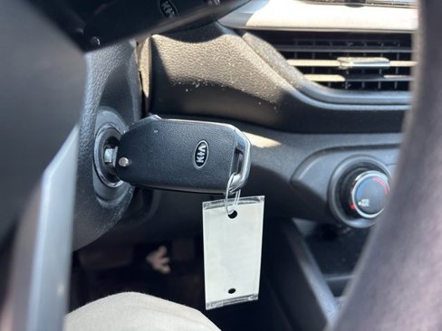 Certified 2021 Kia Forte LXS image 11