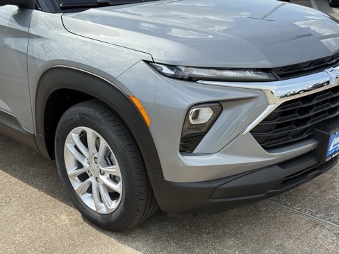 New 2026 Chevrolet TrailBlazer LS image 8