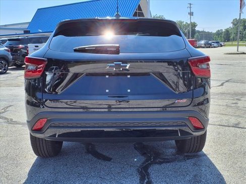 New 2025 Chevrolet Trax RS w/ Sunroof Package image 11