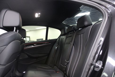 Used 2019 BMW 540i w/ M Sport Package image 15