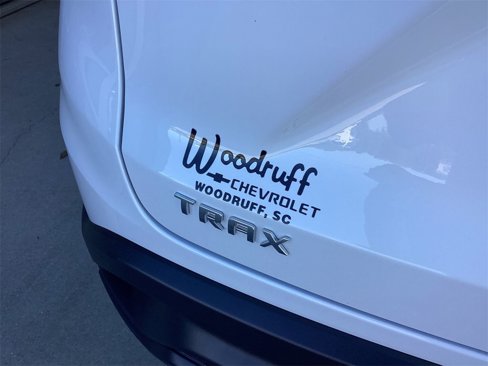 Used 2024 Chevrolet Trax LS image 31