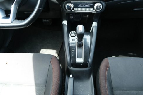 Used 2020 Nissan Versa SR image 26