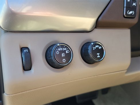 Used 2018 Chevrolet Tahoe Premier image 28