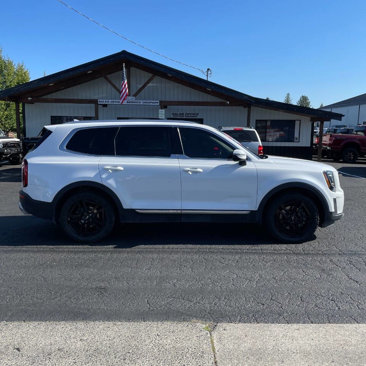Used 2020 Kia Telluride EX w/ EX Premium Package image 6