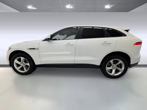 Used 2018 Jaguar F-PACE Premium image 2