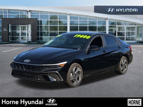 Used 2025 Hyundai Elantra Sport w/ Cargo Package image 1
