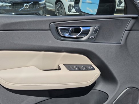 New 2026 Volvo XC60 B5 Plus w/ Protection Package Premier image 24