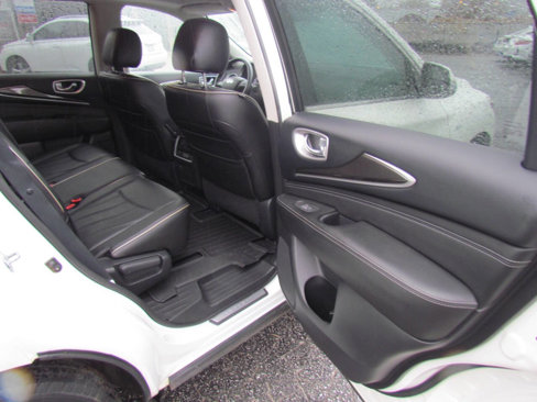 Used 2017 INFINITI QX60 Luxe image 16