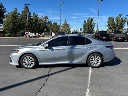 Used 2023 Toyota Camry LE image 2