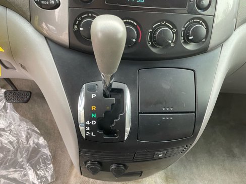 Used 2006 Toyota Sienna CE image 24