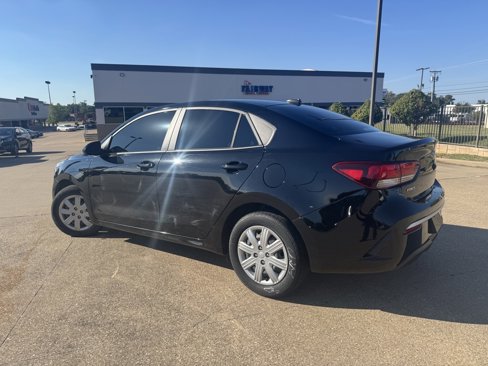 Used 2021 Kia Rio LX image 3
