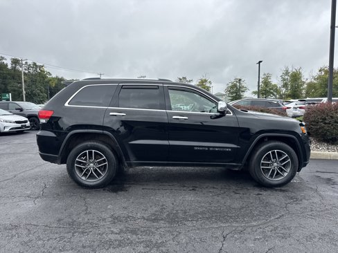 Used 2017 Jeep Grand Cherokee Limited image 4