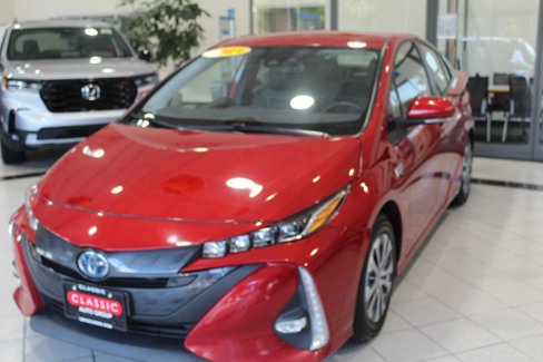 Used 2021 Toyota Prius Prime Limited image 1