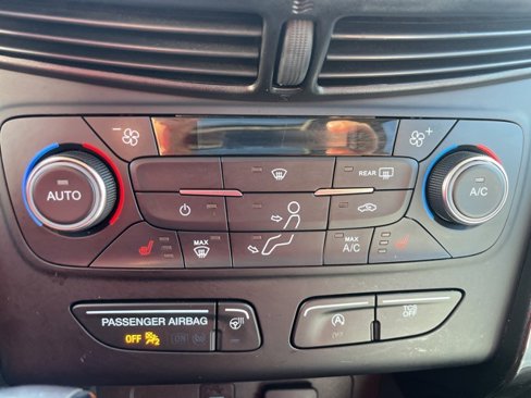 Used 2017 Ford Escape Titanium w/ Canadian Touring Package image 27