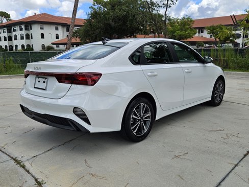 Certified 2023 Kia Forte LXS w/ LXS Technology Package image 7