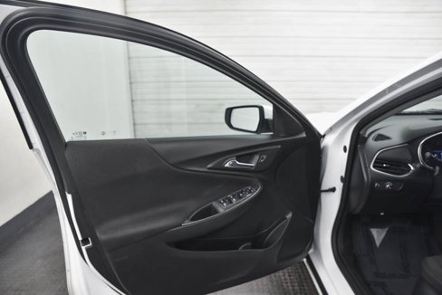 Used 2020 Chevrolet Malibu LT image 9