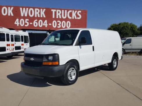 Used 2008 Chevrolet Express 2500 image 3