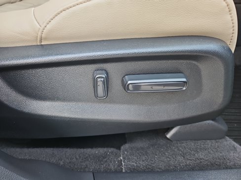 Used 2018 Honda CR-V Touring image 21