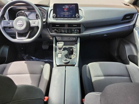 Used 2023 Nissan Rogue S image 9