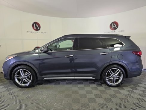 Used 2017 Hyundai Santa Fe Limited image 6