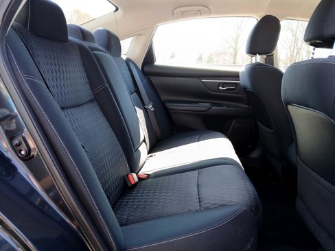 Used 2016 Nissan Altima 2.5 SV image 13
