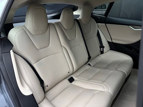 Used 2018 Tesla Model S 100D image 36