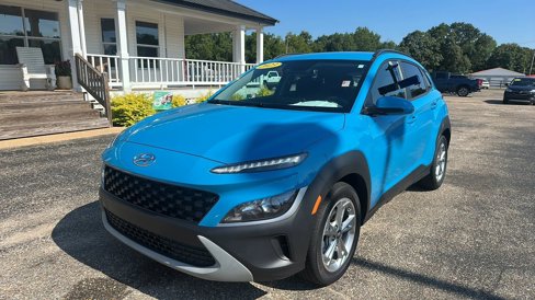 Used 2023 Hyundai Kona SEL image 1