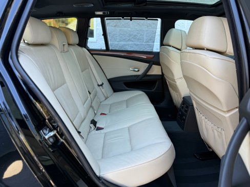 Used 2008 BMW 535xi Wagon image 41