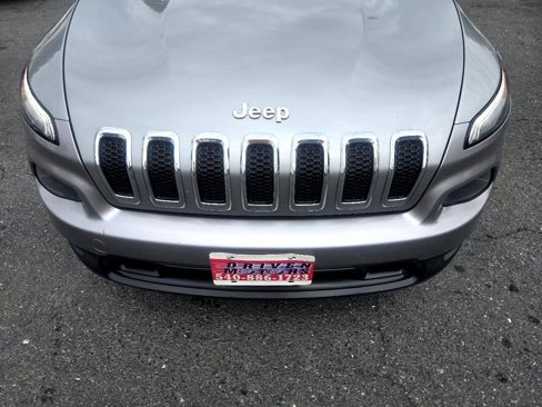 Used 2015 Jeep Cherokee Latitude image 26