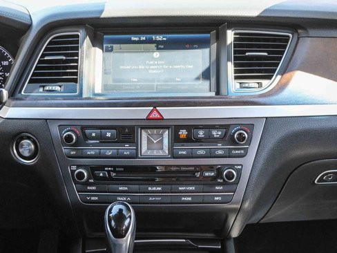 Used 2015 Hyundai Genesis 5.0 image 13