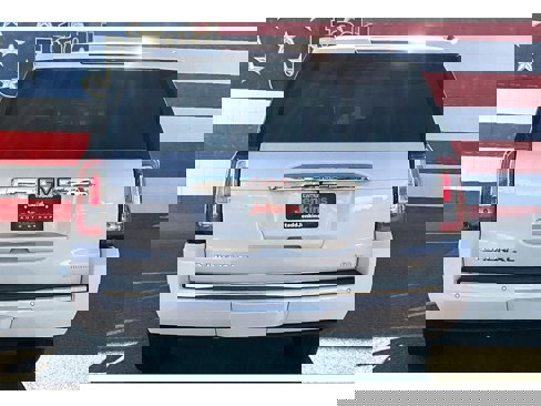 Used 2019 GMC Yukon XL Denali w/ Denali Ultimate Package image 4