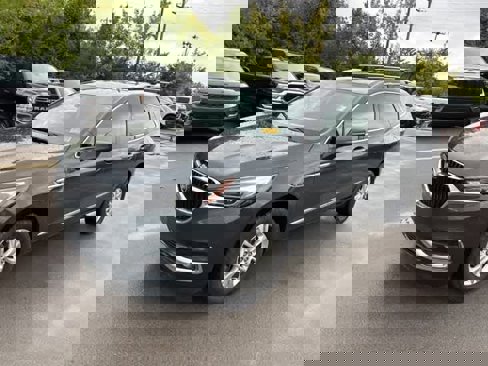 Used 2019 Buick Enclave Essence image 14