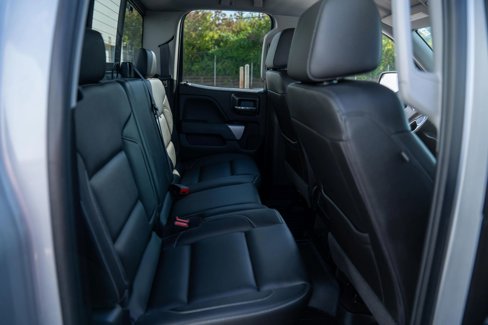 Used 2018 Chevrolet Silverado 1500 LT w/ Redline Edition image 5
