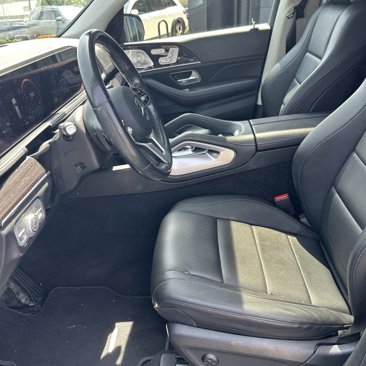 Used 2020 Mercedes-Benz GLS 450 4MATIC image 10