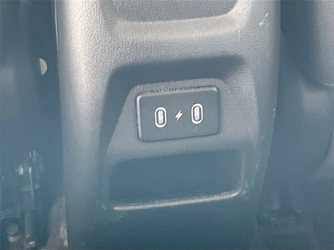 Used 2024 Hyundai Venue SEL image 24