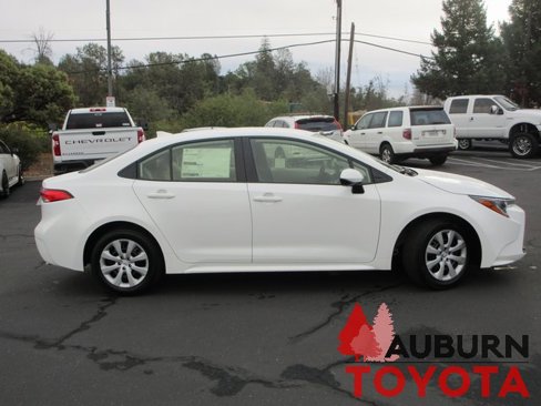 New 2026 Toyota Corolla LE image 2