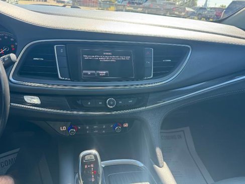Used 2019 Buick Enclave Essence w/ LPO, Sport Appearance Package image 16
