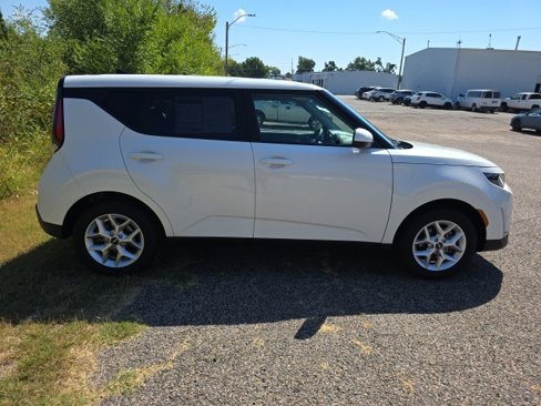 Used 2025 Kia Soul LX w/ LX Technology Package image 6