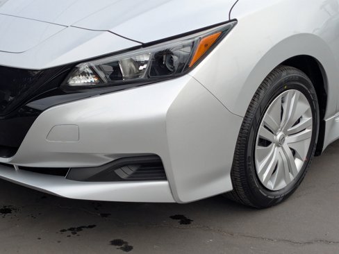 Certified 2024 Nissan Leaf S image 10