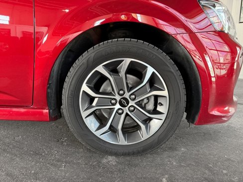 Used 2020 Chevrolet Sonic LT w/ Convenience Package image 10