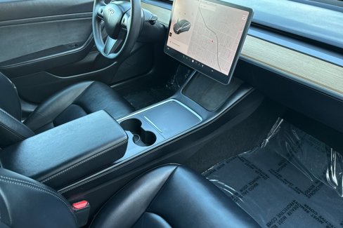 Used 2021 Tesla Model 3 Standard Range Plus image 15